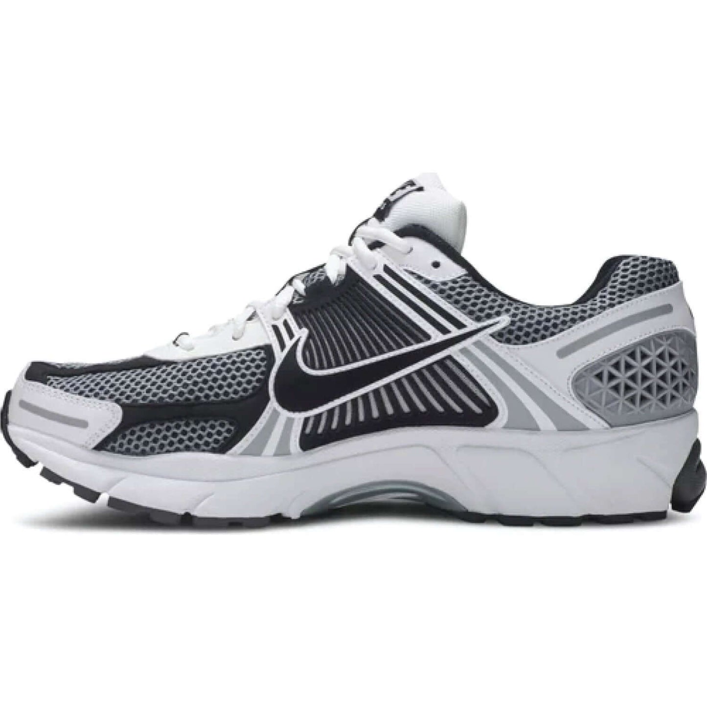 This is the left side shoe of Air Zoom Vomero 5 SE SP 'Dark Grey'.