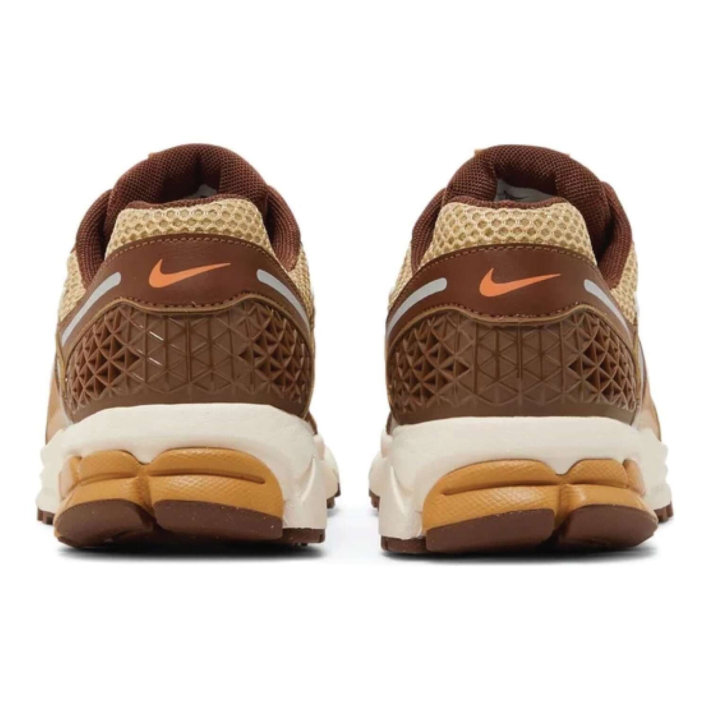This is the back side shoe of Air Zoom Vomero 5 'Wheat Grass'.