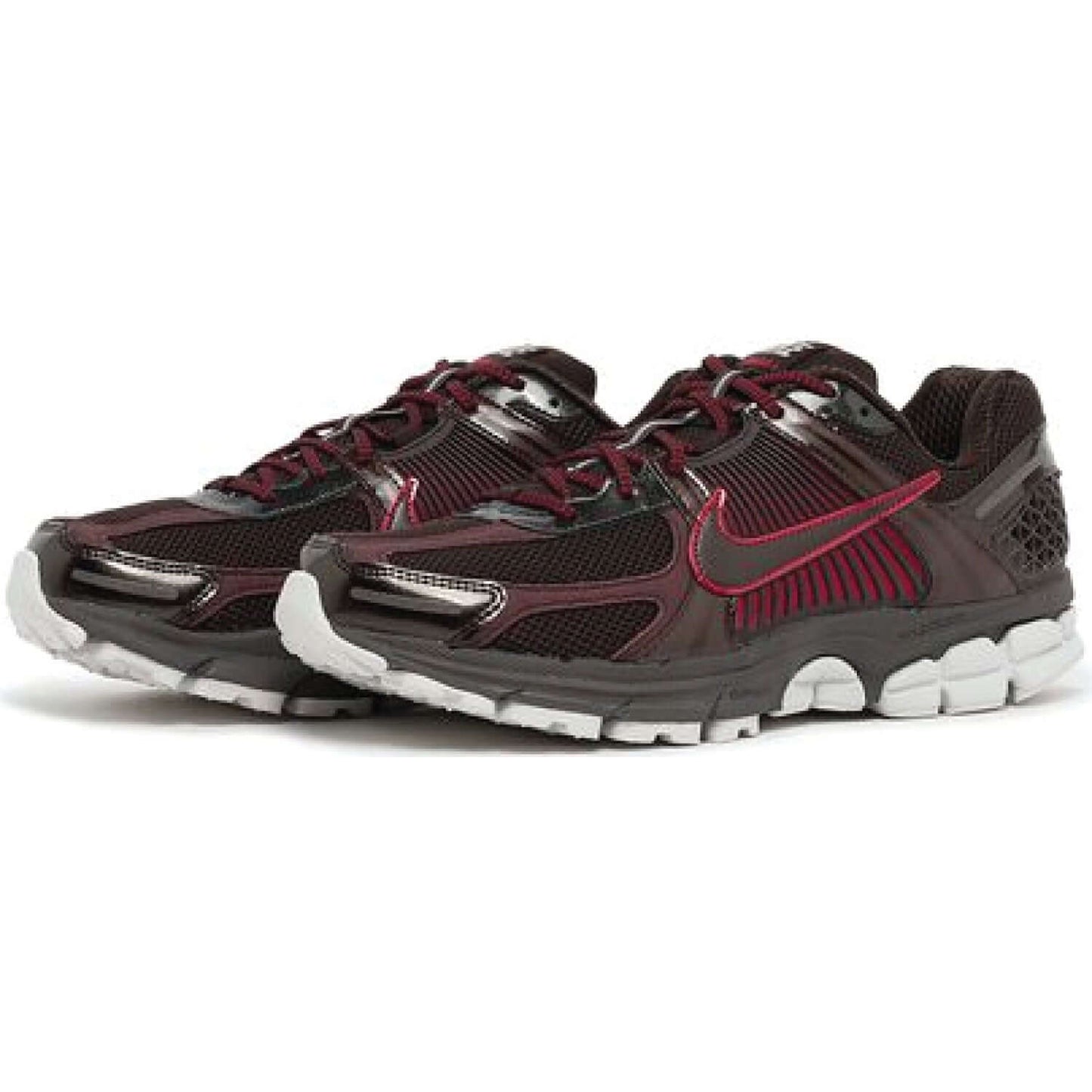 This is the pair of Air Zoom Vomero 5 'Velvet Brown'. Which describe the beauty of Velvet brown.