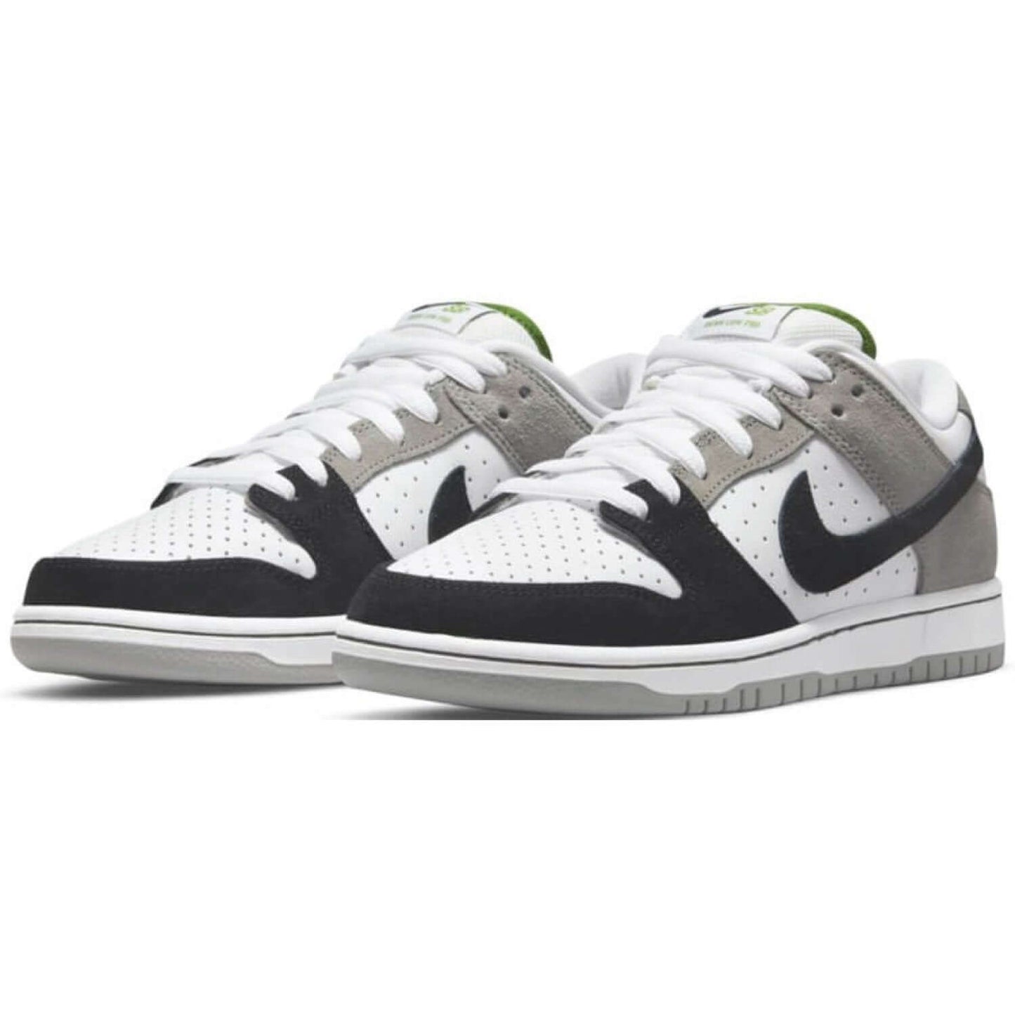 SB Dunk Low Chlorophyll - BQ6817-011