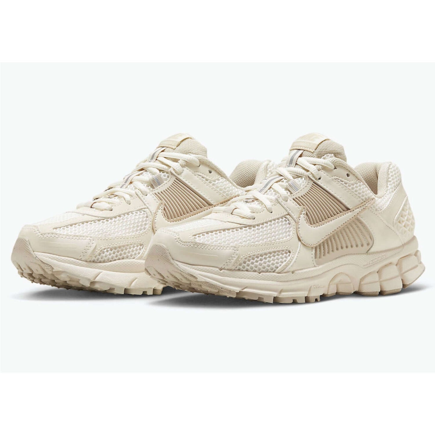 This is the pair of Wmns Air Zoom Vomero 5 'Sail Light Orewood Brown'. Which describe the beauty of orewood brown .