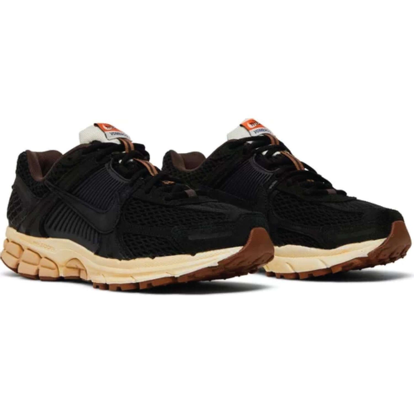 This is the pair of Wmns Zoom Vomero 5 'Black Sesame'. Whis describe the beauty of Black Seasame .