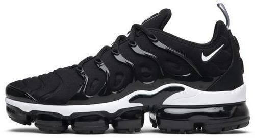 This is the left side of the Air Vapormax Plus Overbranding
