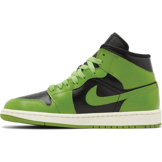 This is the left side shoe of Wmns Air Jordan 1 Mid 'Altitude Green'
