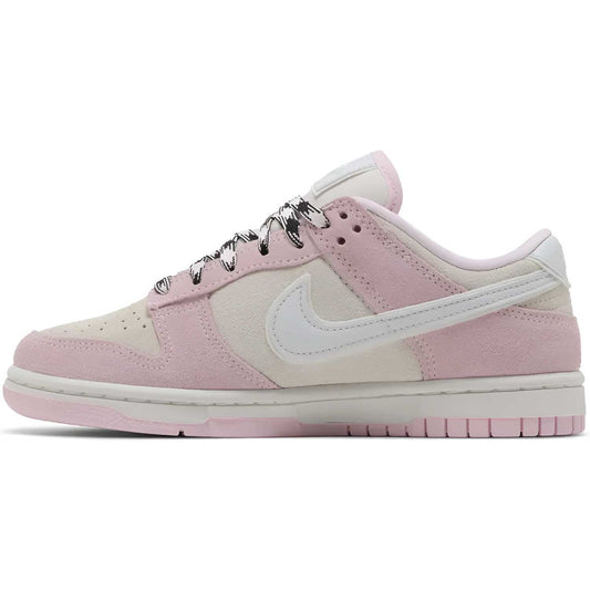 Wmns Dunk Low LX 'Pink Foam'