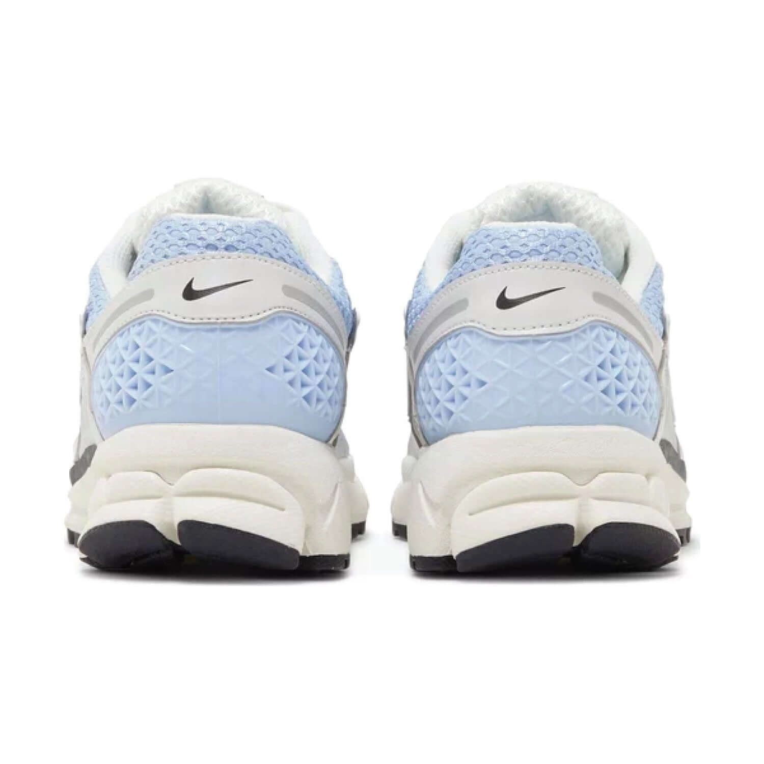 This is the back side shoe of Wmns Air Zoom Vomero 5 'Royal Tint'