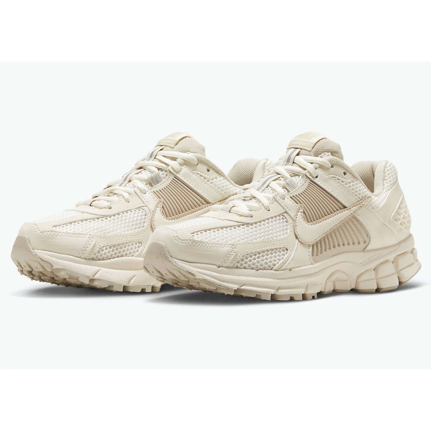This is the pair of Wmns Air Zoom Vomero 5 'Sail Light Orewood Brown'. Which describe the beauty of orewood brown .