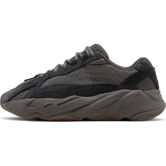 This is the left side of the Yeezy Boost 700 V2 Mauve